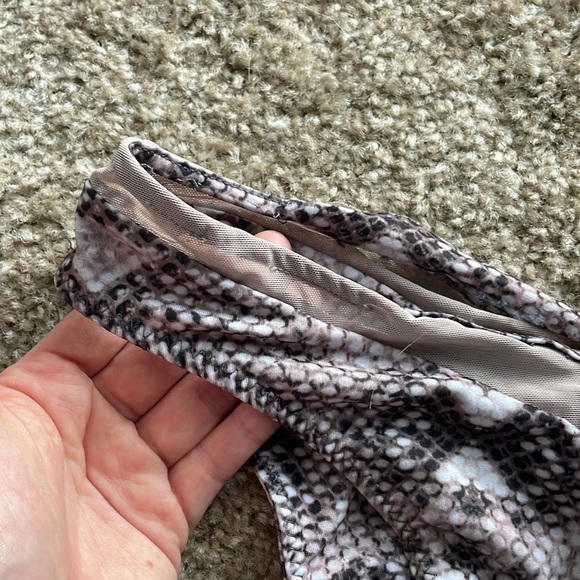 NWT Talie Golds Snakeskin Print Bikini - Picture 5 of 8